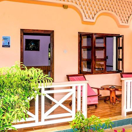 Bernique Guesthouse La Digue  Extérieur photo