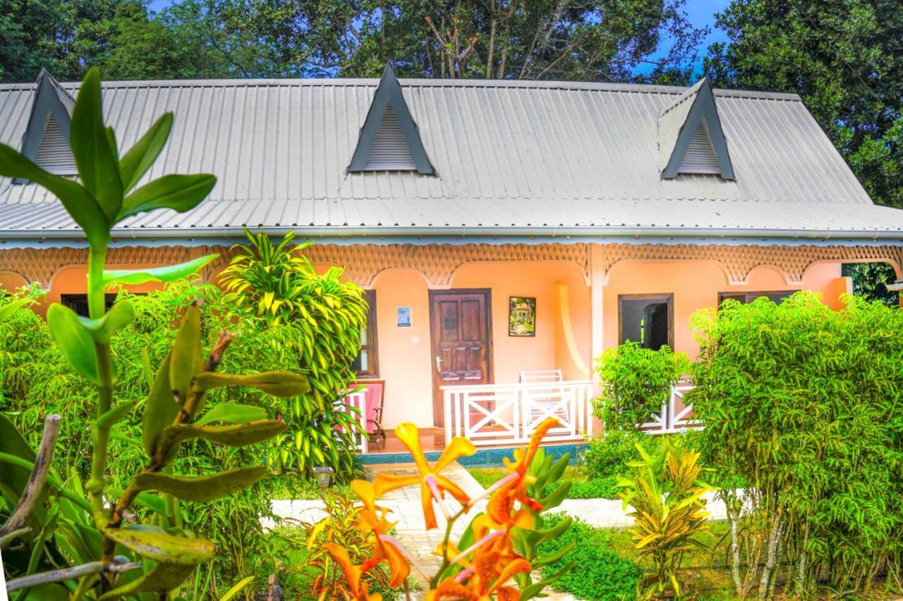 Bernique Guesthouse La Digue  Extérieur photo