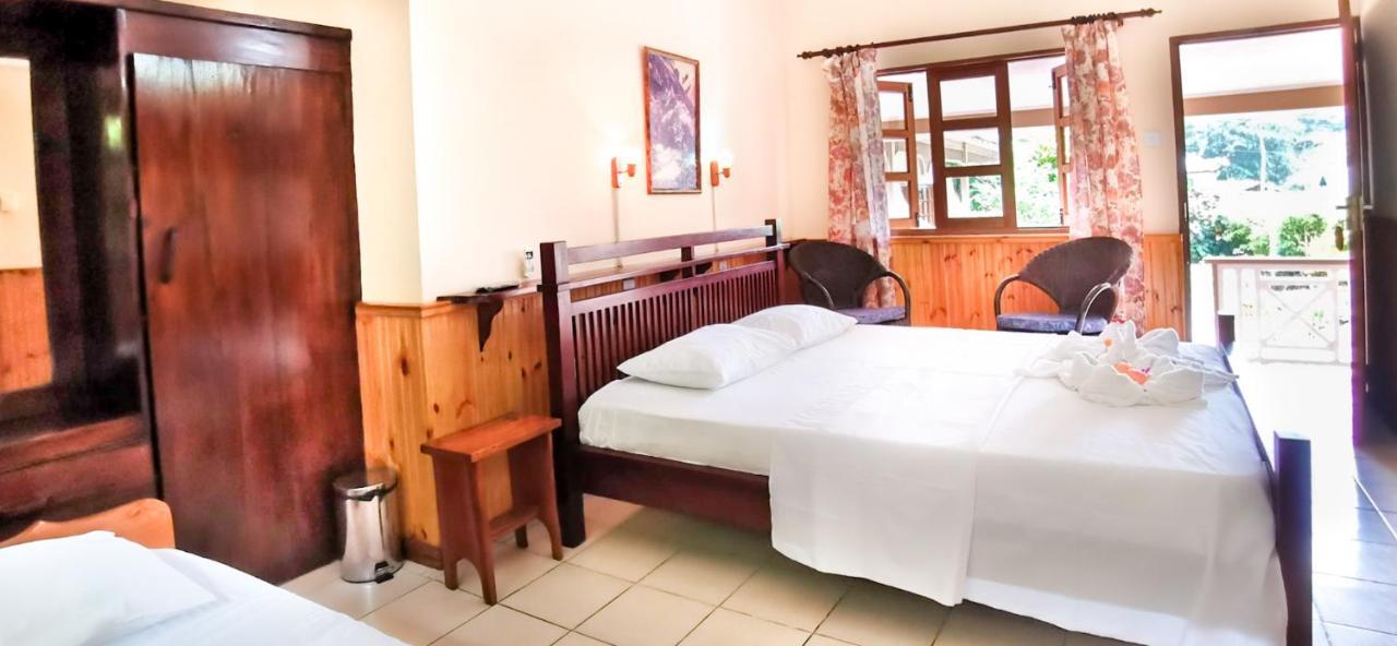 Bernique Guesthouse La Digue  Extérieur photo