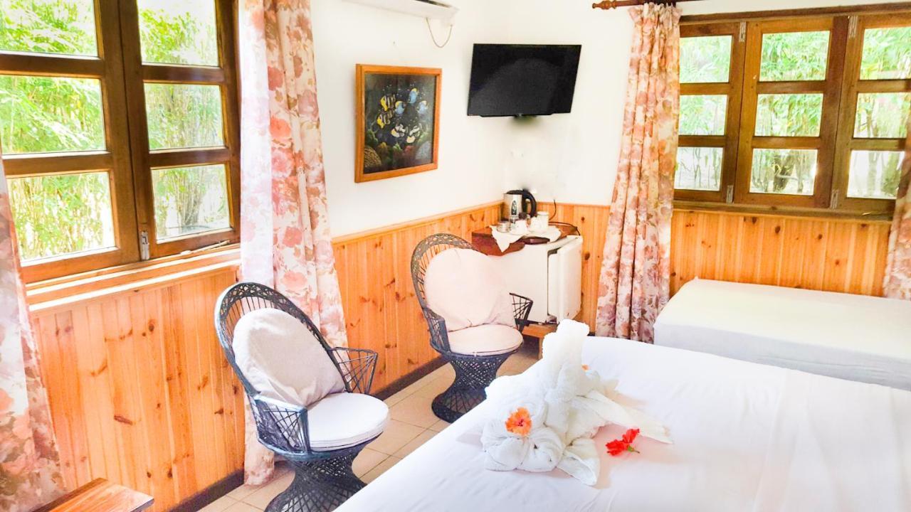 Bernique Guesthouse La Digue  Extérieur photo