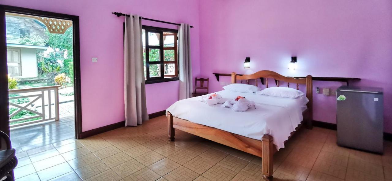 Bernique Guesthouse La Digue  Extérieur photo