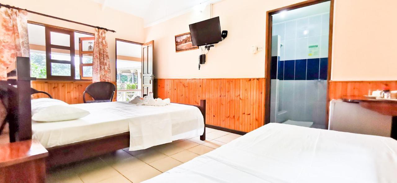 Bernique Guesthouse La Digue  Extérieur photo