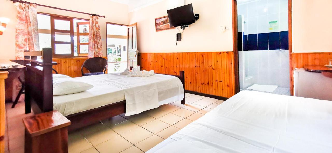 Bernique Guesthouse La Digue  Extérieur photo