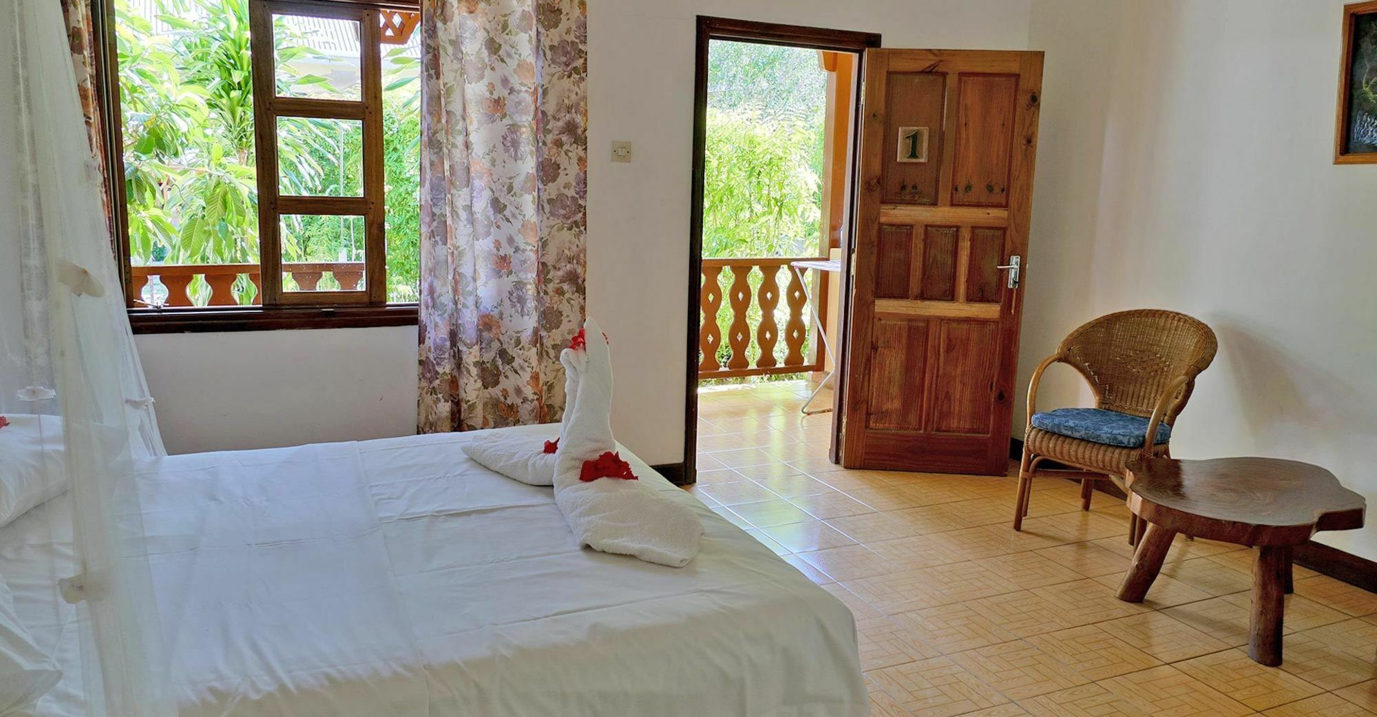 Bernique Guesthouse La Digue  Extérieur photo